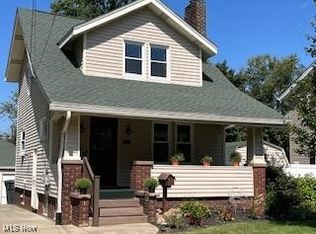 2601 Robindale Ave, Akron, OH 44312