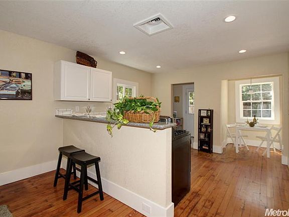 4th image of 3506 10th Ave