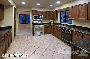 #3 KITCHEN -CLOSE