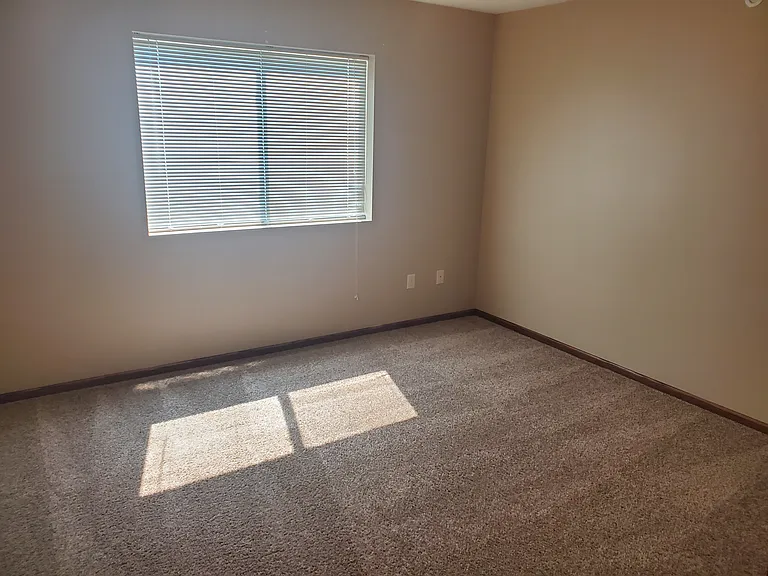 706 Kennedy Dr #5 — Photo 7