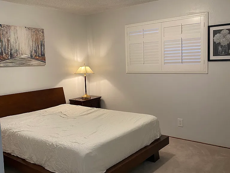2915 Buthmann Ave #3 — Photo 8