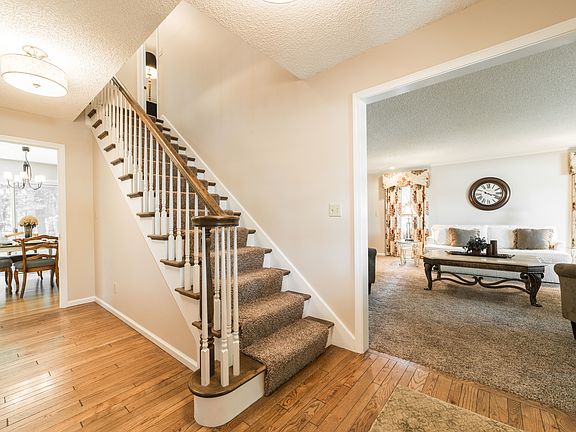 5th image of 2837 Greenwood Acres Dr