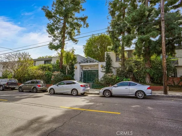 18620 Hatteras St Unit 169, Tarzana, CA 91356