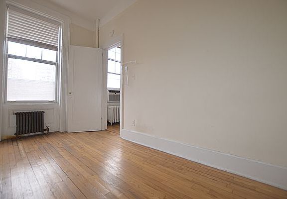 5th image of 310 Bleecker St #2