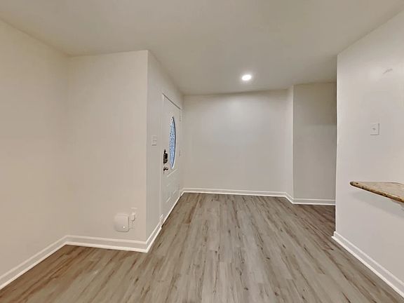 2nd image of 10523 Mills Walk Dr
