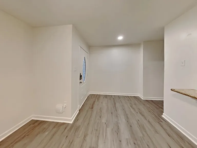 10523 Mills Walk Dr — Photo 2