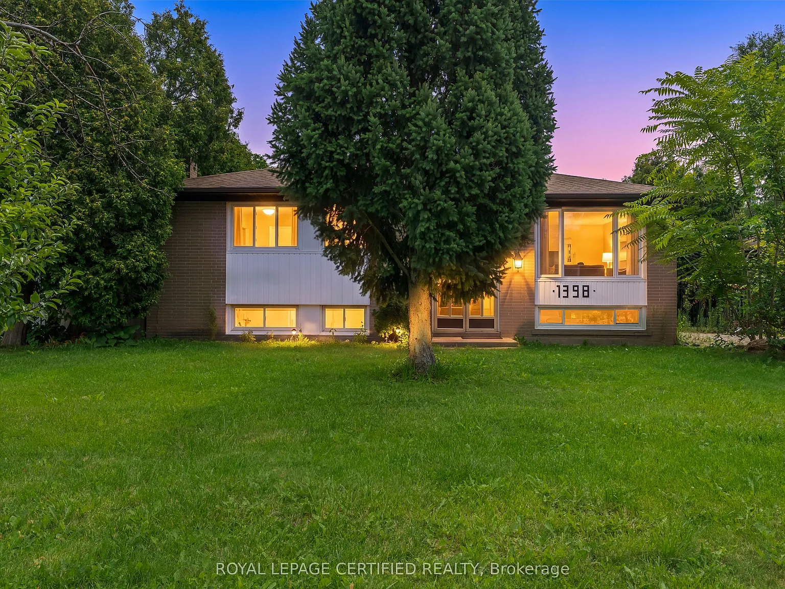 3 bed, $2,400 — Photo 1