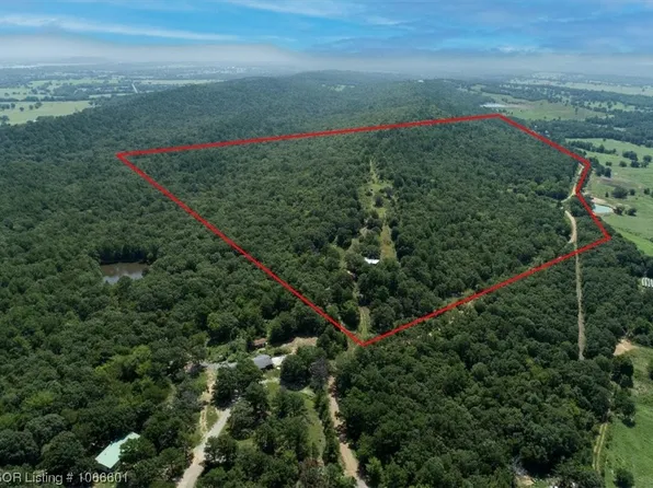 42092 243rd Ave, Howe, OK 74940