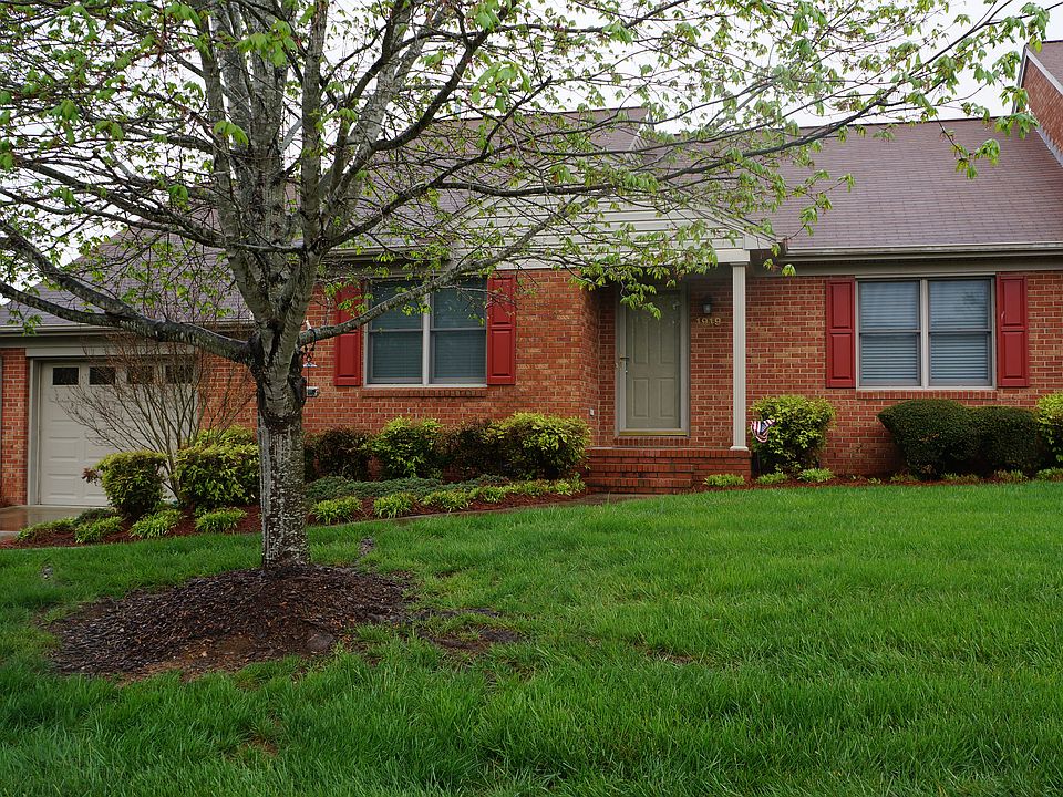 1st image of 1919 Meadow Green Dr