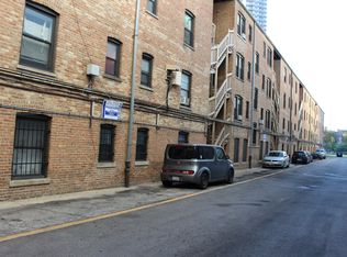 528 W Addison St APT 219, Chicago, IL 60613