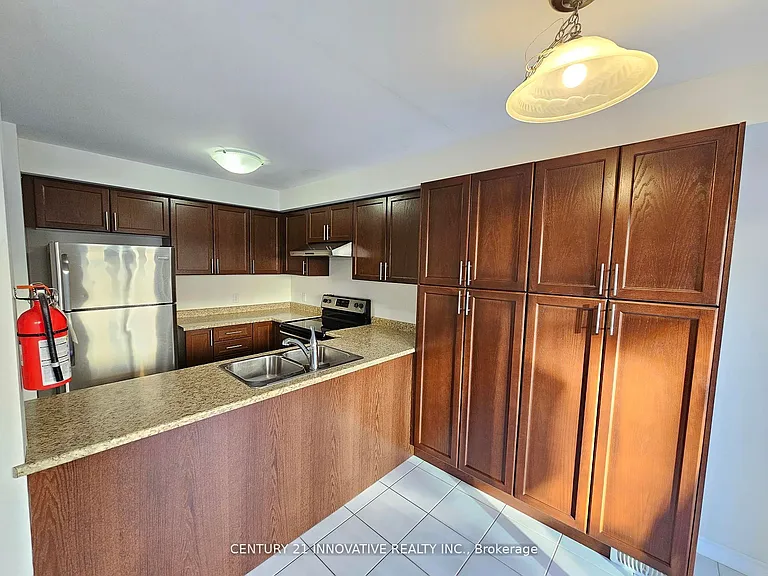 2469 Hill Rise Ct — Photo 5