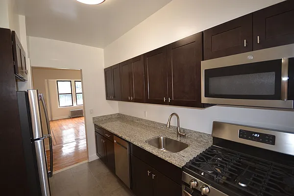 Rented by Silverstein Collection LLC  | media 12