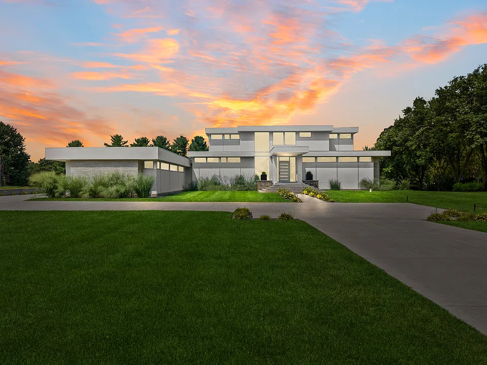 1735 Fairview Ct