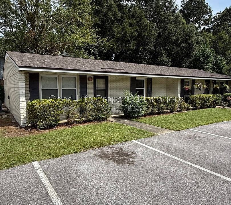 1st image of 3751 E Olive Rd #3