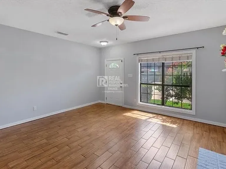 234 Samuel Blvd #P-1 — Photo 10