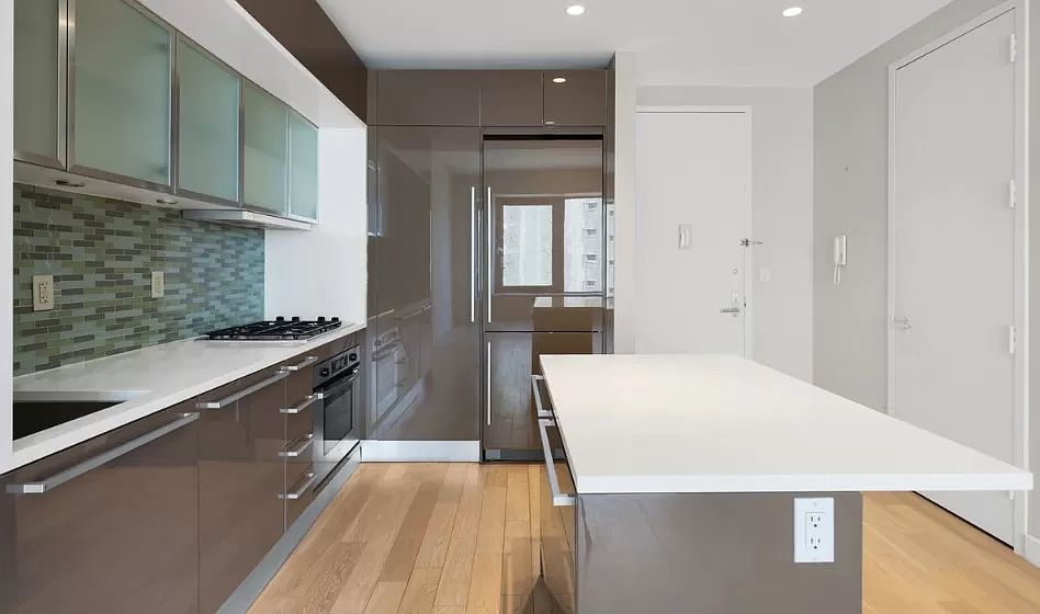 1st image of 75 Wall St APT 26B