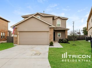8906 Holland Park, Converse, TX 78109