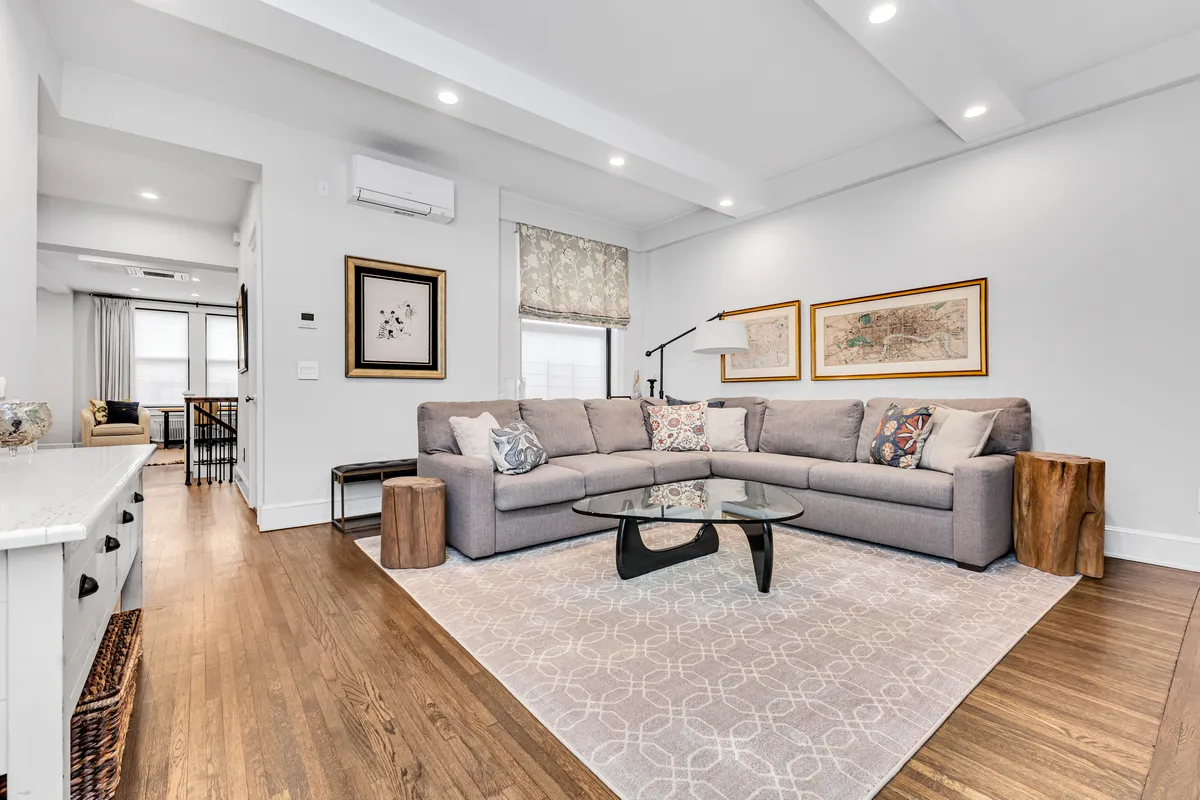 24 West 69th Street #9B in Lincoln Square, Manhattan | StreetEasy