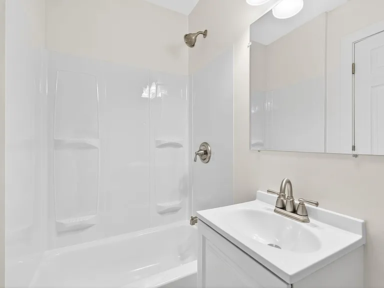 7374 E Main St — Photo 5