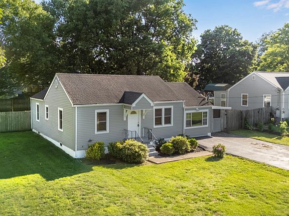 2nd image of 4248 Newport Dr