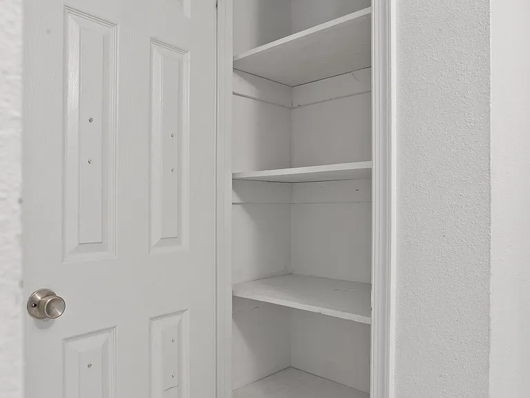 1810 Mehrens Ct — Photo 17