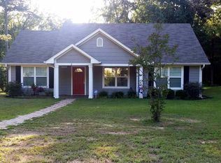 8 Rockwall Dr, Longview, TX 75604