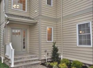 9 Orchard St #A, Millburn, NJ 07041