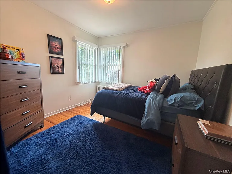 748 Leslie Ln — Photo 8