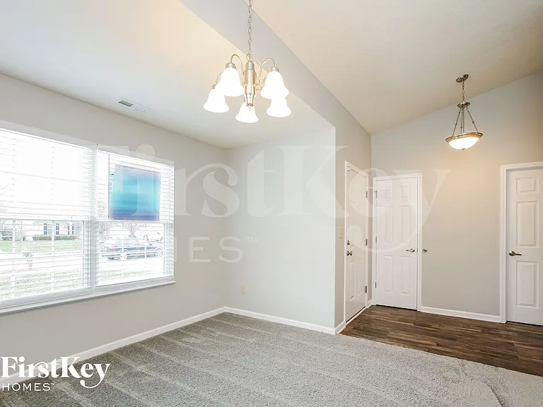 13815 Zion Ct — Photo 4