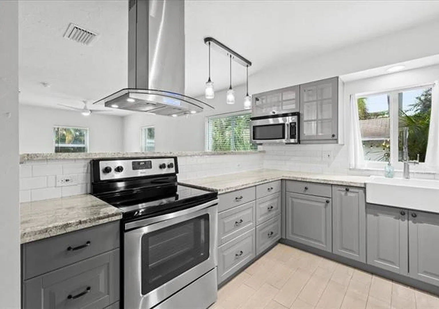 305 NE 14th Ave # 305, Fort Lauderdale, FL 33301 — Photo 1
