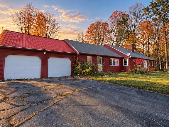 3rd image of 16 Cook Road