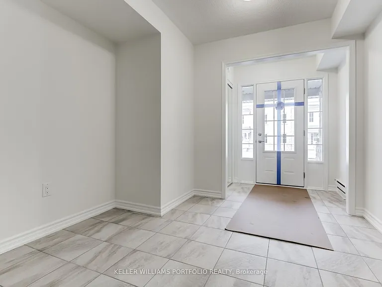 7 Bluegill Cres — Photo 4