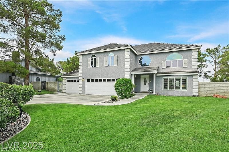 1st image of 18 Hummingbird Cir