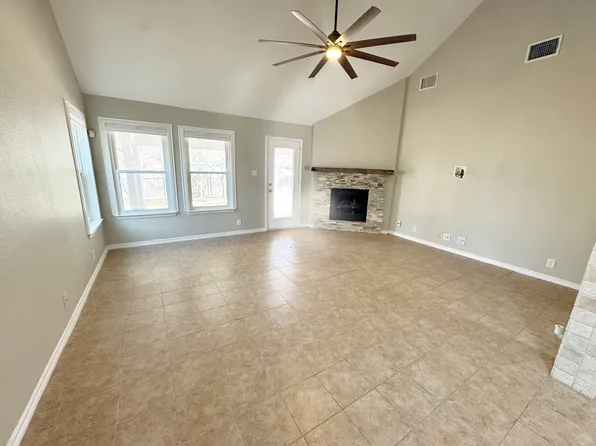 5042 Cleves St, Round Rock, TX 78681