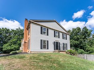 5708 Gladden Ct, Alexandria, VA 22303