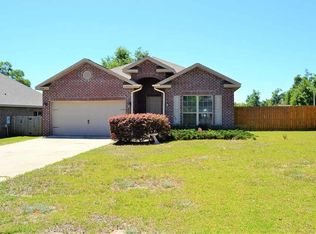 5912 Rustic Ridge Cir, Milton, FL 32570
