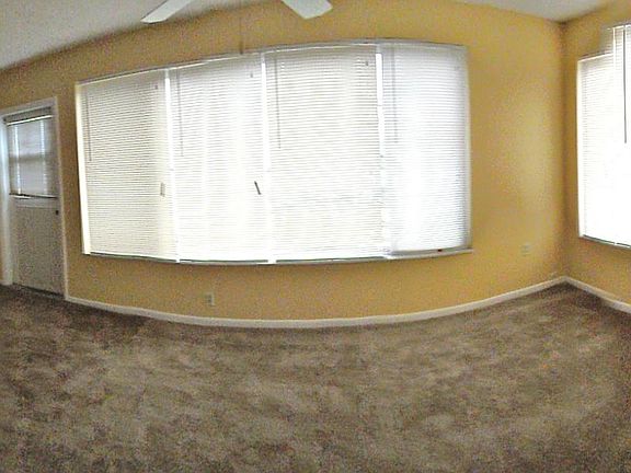3rd image of 2850 59th St S