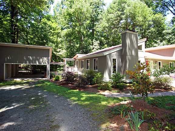 3612 Surry Trail