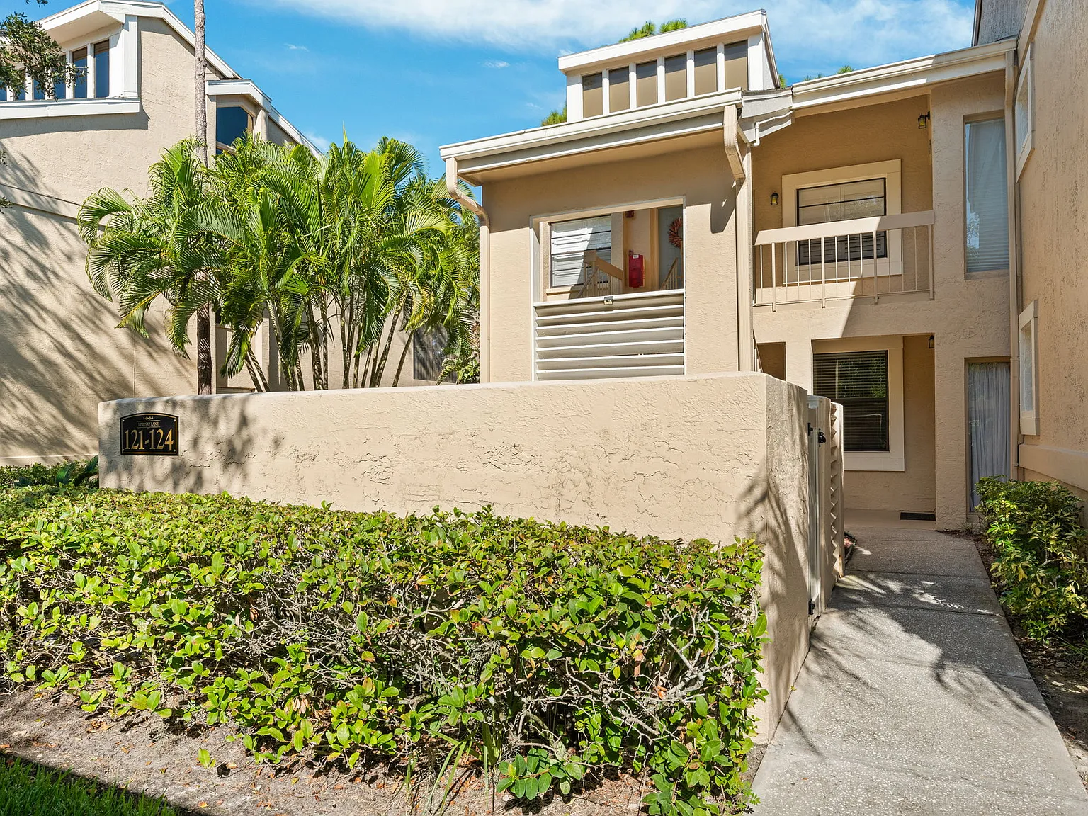 2 Bedroom Condo on East Lake Woodlands — Photo 3