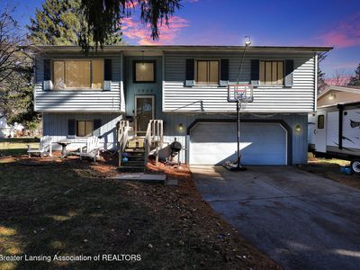 2525 Hampden Dr, Lansing, MI, 48911