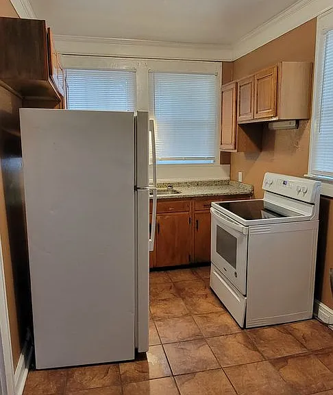 1620 Christine Dr — Photo 12