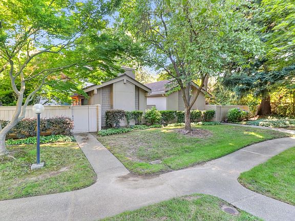 2nd image of 225 Hartnell Pl