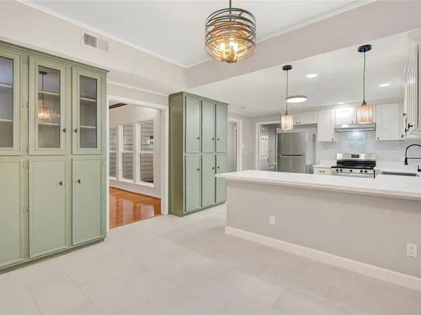 4127 Meyerwood Dr, Houston, TX 77025