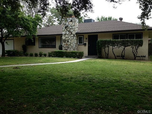 2nd image of 565 W 34th St