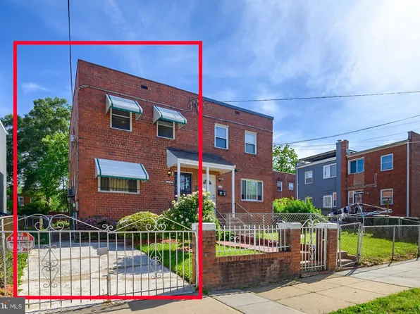 5115 Hanna Pl SE, Washington, DC 20019