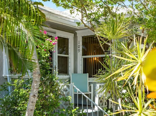 109 12th Ave, Saint Pete Beach, FL 33706