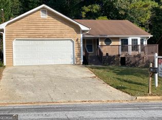 644 Pepperwood Ln, Stone Mountain, GA 30087
