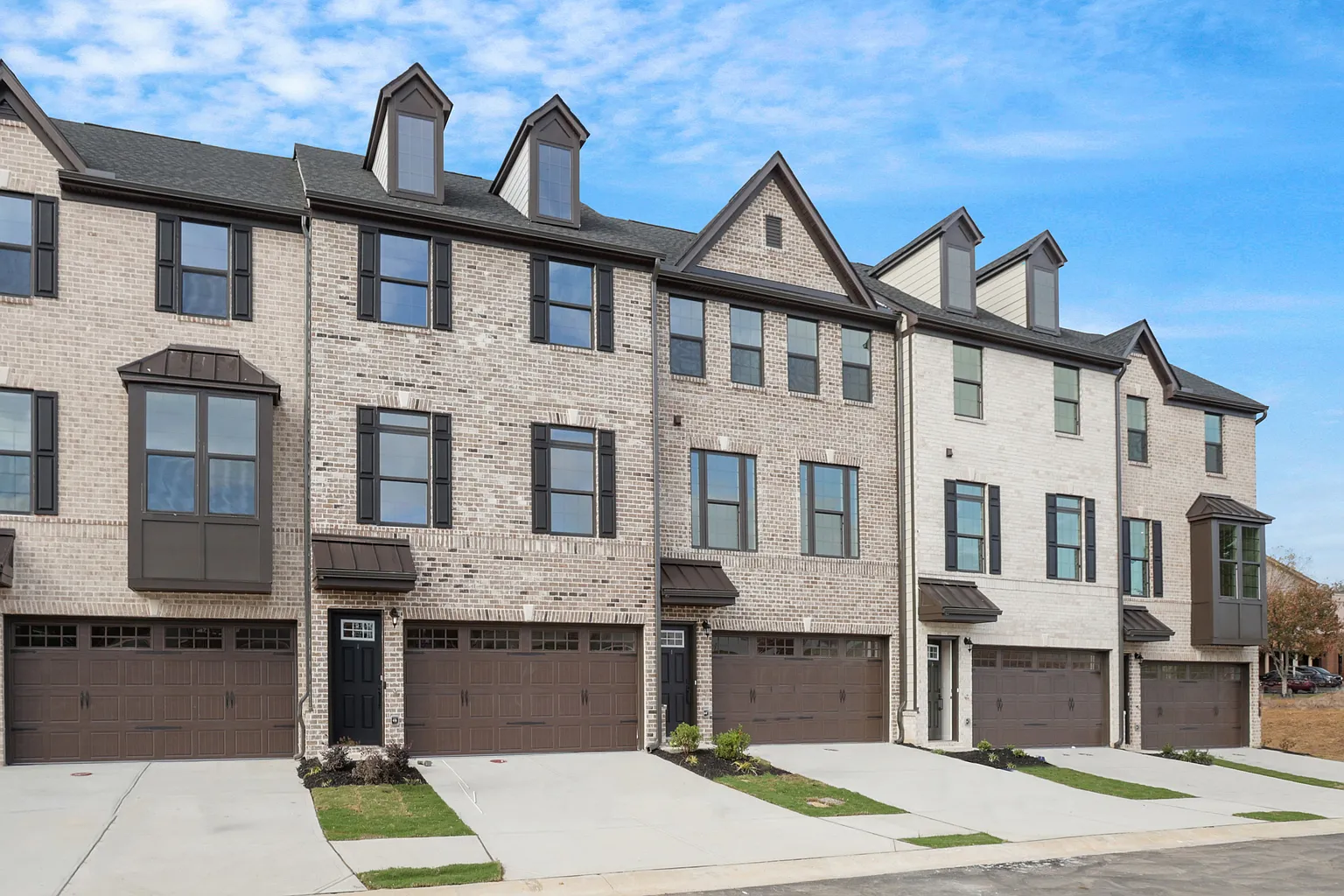 1030 Crimson Dr photo 1