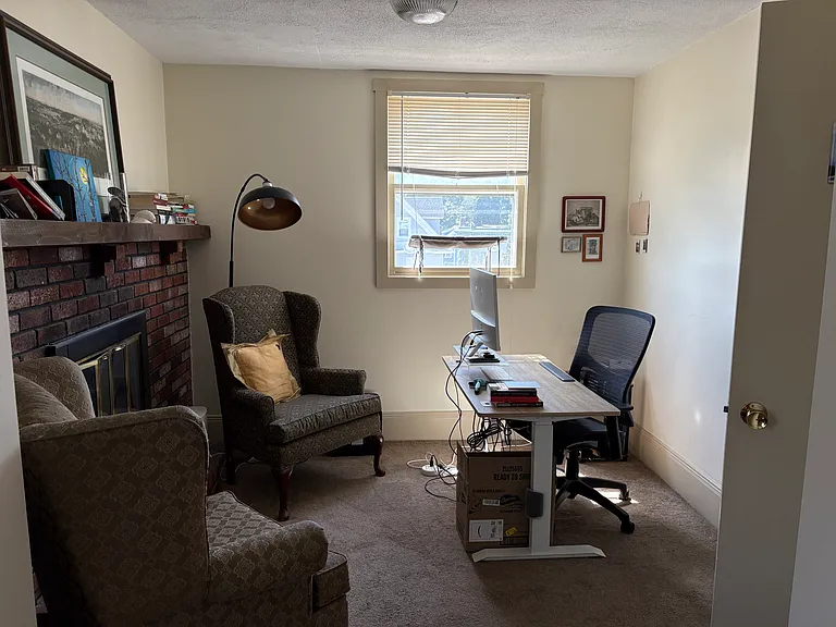 146 Irving Ave #3 — Photo 9