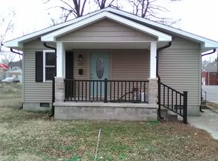 220 W Davidson Ave, Chaffee, MO 63740